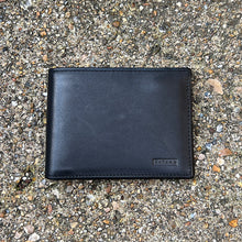 Load image into Gallery viewer, Black Italian Leather Wallet with Coin Pocket by Katana | 6 Card Slots (closed)