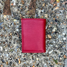 Load image into Gallery viewer, Small Rouge Italian Leather Card & Coin Holder| 4 Card Slots (back)