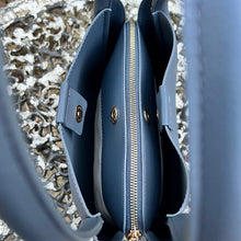 Load image into Gallery viewer, Bering Sea Structured Tote Bag (mag dot)