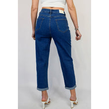 Load image into Gallery viewer, Classic Blue Wash Mom Fit Jeans (aback)