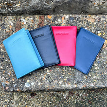 Load image into Gallery viewer, Classic Leather Passport Holder