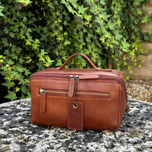 Load image into Gallery viewer, Classic Leather Wash Bag with Carry Handle