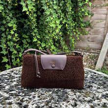 Load image into Gallery viewer, David Jones Teddy Crossbody Bag (chocolate)