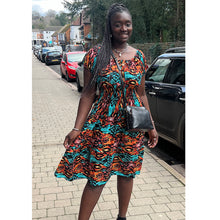 Load image into Gallery viewer, Black 'Cecilia' Italian Leather Crossbody Bag (on model)