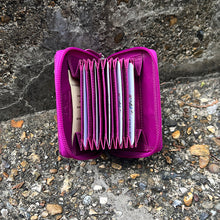 Load image into Gallery viewer, Orchid Leather Zip Round Credit Card Holder (open)