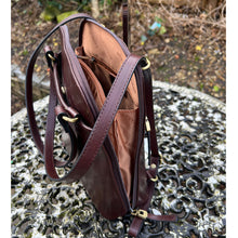 Load image into Gallery viewer, Francesca 2-in-1 Italian Leather Shoulder Bag & Backpack (side open)