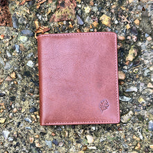 Load image into Gallery viewer, Gents Tan Small Leather Wallet by Oak | 9 Card Slots