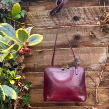 Load image into Gallery viewer, Lia Italian Leather Organiser Crossbody Bag (amethyst)