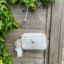 Load image into Gallery viewer, Mayfair Chain Strap Crossbody Bag (coconut cream)