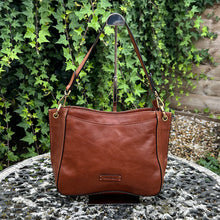 Load image into Gallery viewer, Tan Gianni Conti Italian Leather Convertible Shoulder & Crossbody Bag