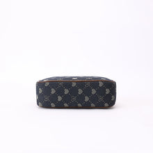 Load image into Gallery viewer, Teddy Heart Print Camera Crossbody Bag (bottom)