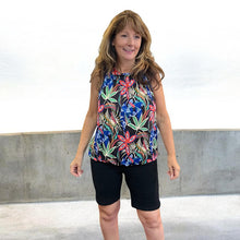 Load image into Gallery viewer, Tropical Print Bubble Hem Sleeveless Top (black multi)