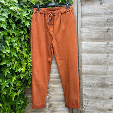 Load image into Gallery viewer, Ultimate Everyday Magic Stretch Trousers (rust)