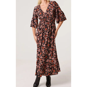 Autumnal Leaf Print V-Neck Shirred Maxi Dress