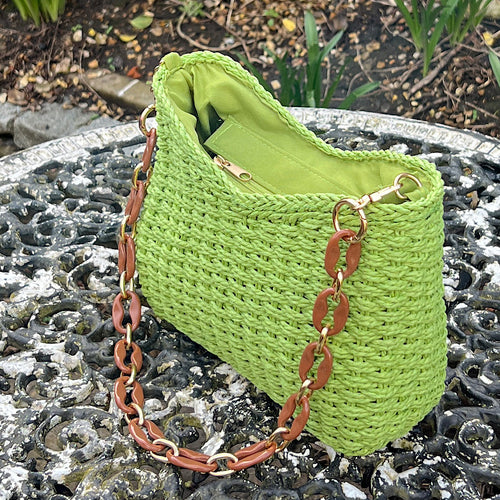 Green Summer Straw Chain Strap Shoulder Bag (side)