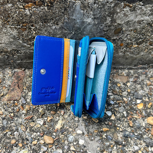 Glacier Small 'aka Holiday' Leather RFID Purse (open)