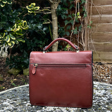Load image into Gallery viewer, Small Tan Italian Attaché Leather Bag (back)
