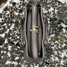 Load image into Gallery viewer, Fungi Structured Stylish Handbag (mag dot)
