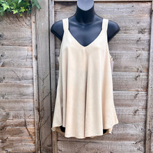 Load image into Gallery viewer, Flowy V-Neck Swing Cami Top

