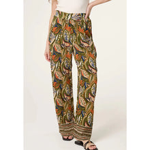 Load image into Gallery viewer, Autumn Leaf Print Wide Leg Trousers
