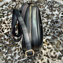Load image into Gallery viewer, Black Leopard Camera Style Crossbody Bag (mag dot pocket)
