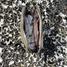 Load image into Gallery viewer, Olive Branch &#39;Mia&#39; Mini Crossbody Bag By David Jones (open)
