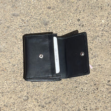 Load image into Gallery viewer, Camden Compact Leather Tri-Fold Wallet (press stud)
