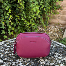 Load image into Gallery viewer, David Jones Double Zip Pebble Crossbody Bag (berry)
