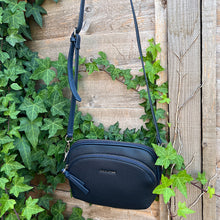 Load image into Gallery viewer, David Jones Double Zip Pebble Crossbody Bag (navy)
