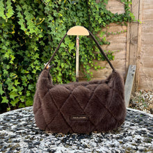 Load image into Gallery viewer, David Jones Faux Fur Woven Shoulder Bag (chocolate)
