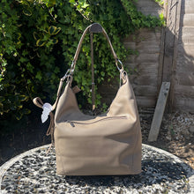 Load image into Gallery viewer, David Jones Shoulder Bag with Twin Front Zip Pockets (back)
