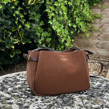 Load image into Gallery viewer, David Jones Triple Compartment Crossbody &amp; Shoulder Bag (red mud)
