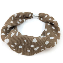 Load image into Gallery viewer, Deer Print Pleated Magnetic Infinity Scarf
