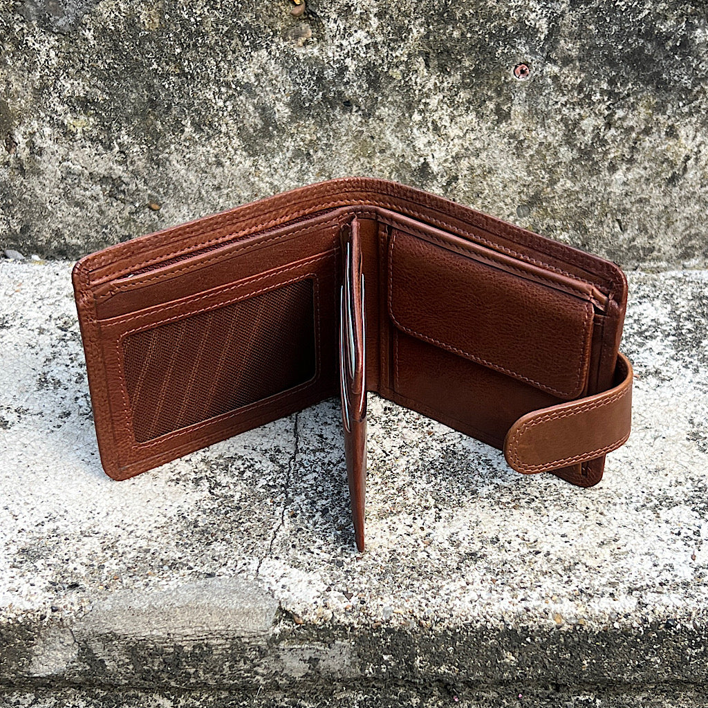 Gents Tan Leather with Coin Pocket By 'Oak' (open)
