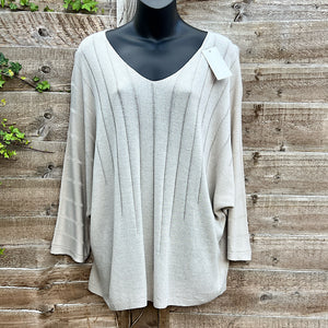 Stone Super Lightweight Fine Knit V-Neck Top