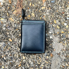Load image into Gallery viewer, Black Tropical Small &#39;aka Holiday&#39; Leather RFID Purse
