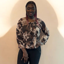 Load image into Gallery viewer, Espresso Shadow Print Blouse (model)
