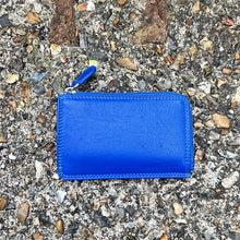Load image into Gallery viewer, Glacier RFID Leather Coin &amp; 3 Card Slots (back)

