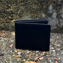 Load image into Gallery viewer, Gents Leather Wallet with Inside Zip Pocket &amp; Coin Pocket By Black (closed)
