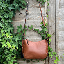 Load image into Gallery viewer, Gianni Conti Italian Leather Everyday Crossbody Bag
