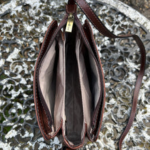 Load image into Gallery viewer, Gianni Conti Italian Leather Organiser Crossbody Bag (open)
