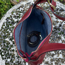Load image into Gallery viewer, Gianni Conti Italian Leather Slouchy Shoulder &amp; Crossbody Bag – Burgundy (open)
