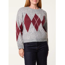 Load image into Gallery viewer, Grey &amp; Berry Argyle Knit Jumper
