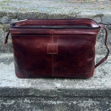 Load image into Gallery viewer, Gents Natural Waxed Leather Wash Bag
