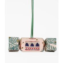 Load image into Gallery viewer, Ladies Bamboo Socks | Fair Isle Christmas Cracker Gift Box (cracker)
