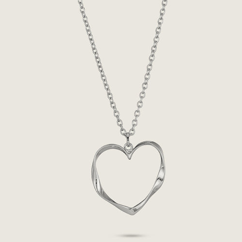 Long Heart Necklace (close up)