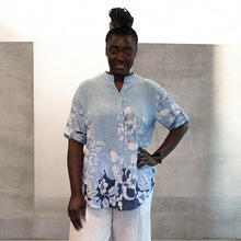Load image into Gallery viewer, Made in Italy Floral Border Cotton Shirt (sky blue)
