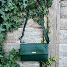 Load image into Gallery viewer, Nova Leather Flapover Multi-Compartment Crossbody Bag (FOREST GREEN)
