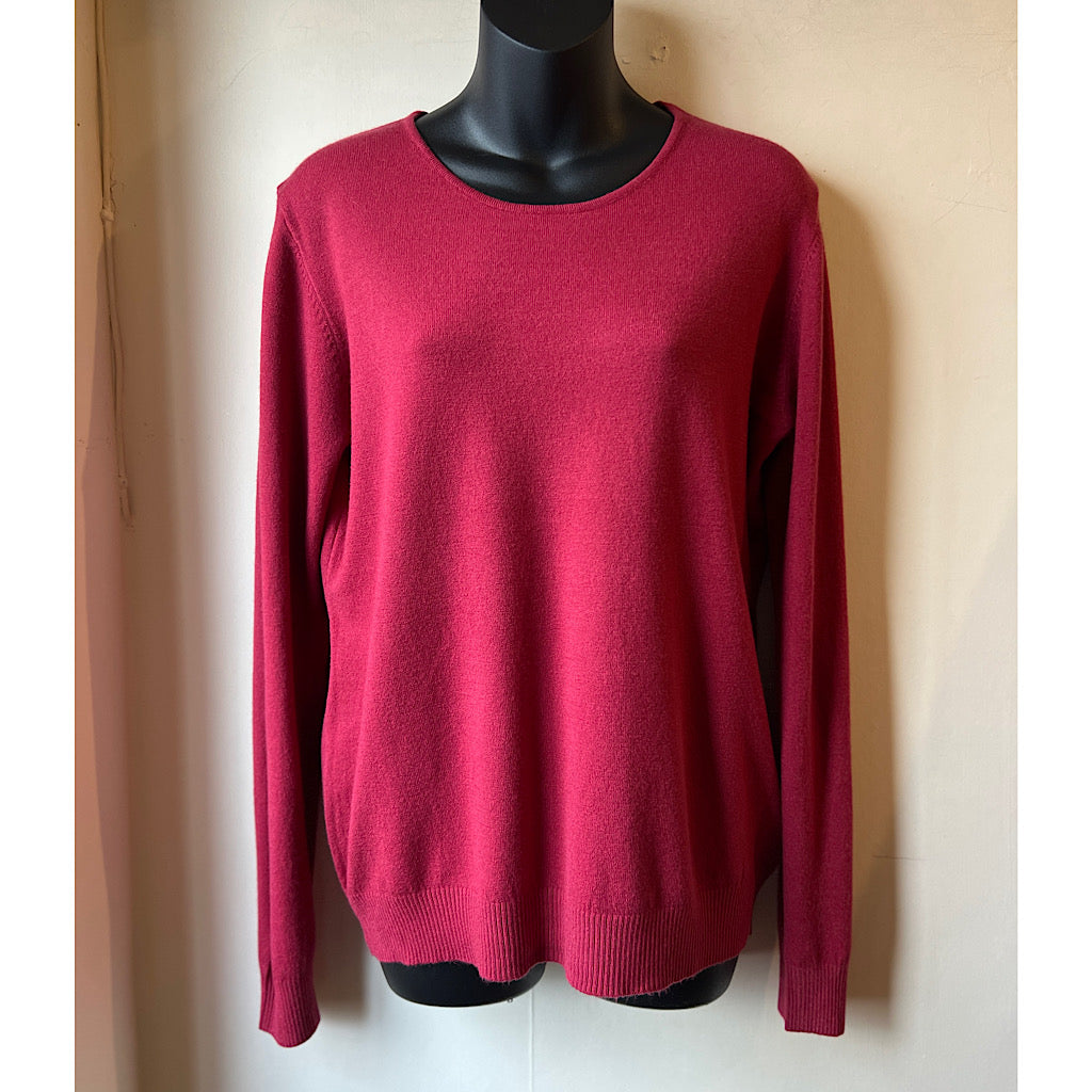 Plain Burgundy Round Neck 'Damod' Lightweight Knitted Top