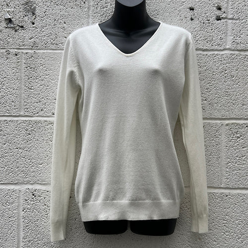 Plain Ivory V-Neck 'Damod' Lightweight Knitted Top